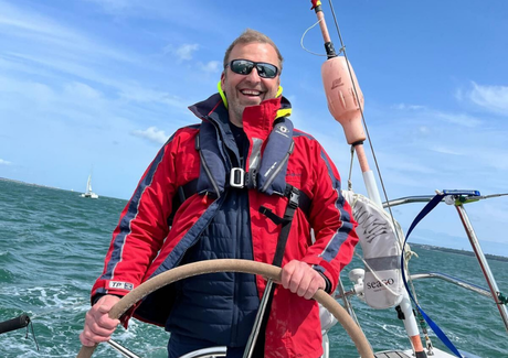 Round the Island Race 2025 - Sailor steering the boat